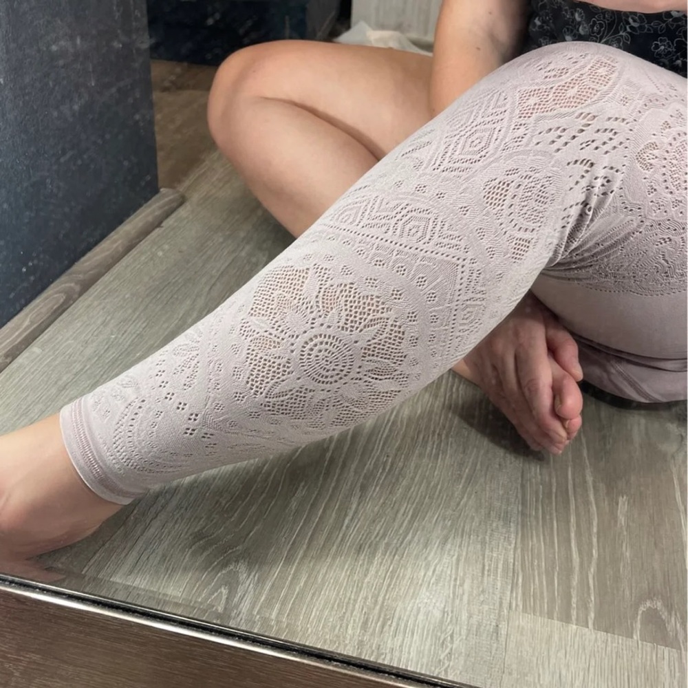 Sold on M ✨Lululemon zen leggings